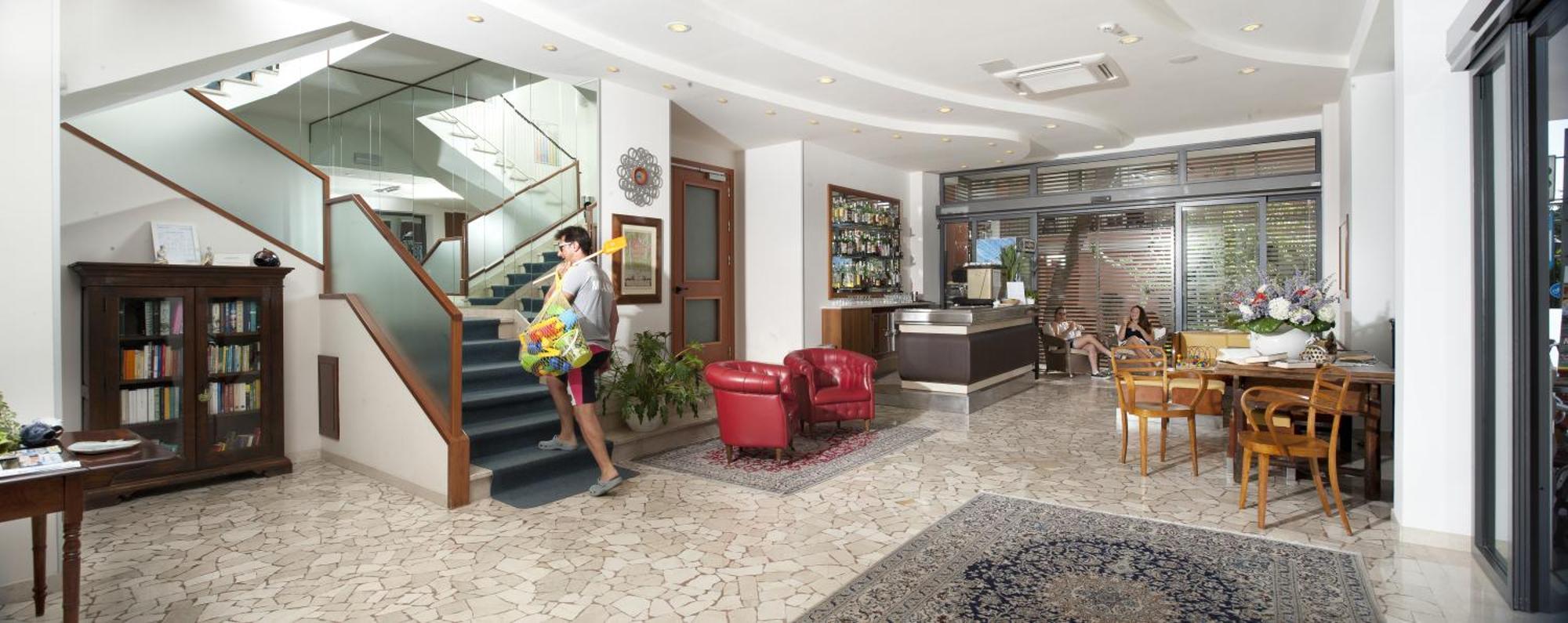Hotel Baltic 리미니 외부 사진