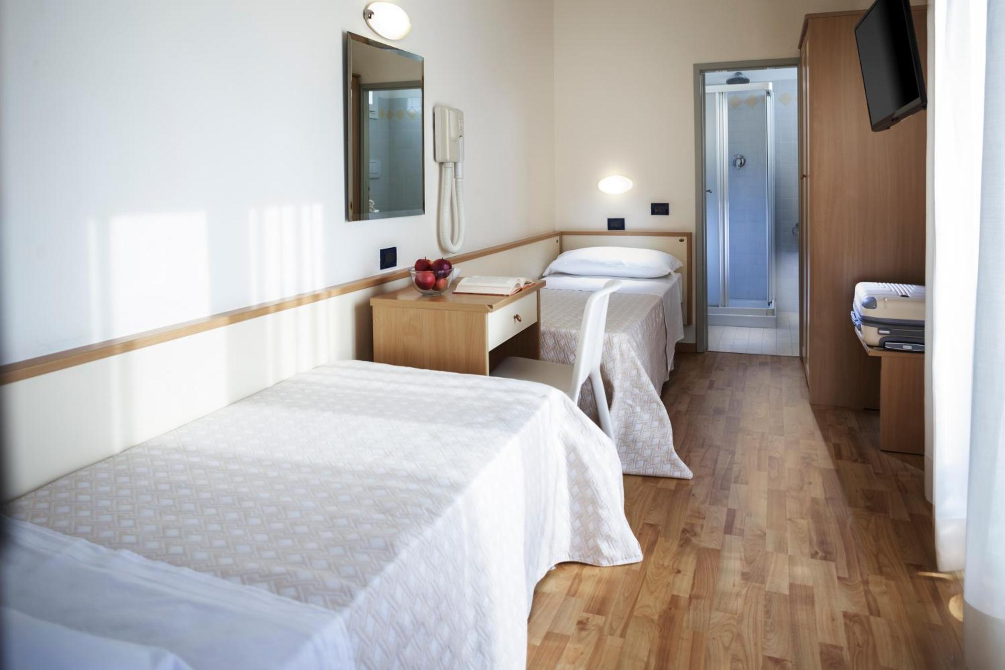 Hotel Baltic 리미니 외부 사진